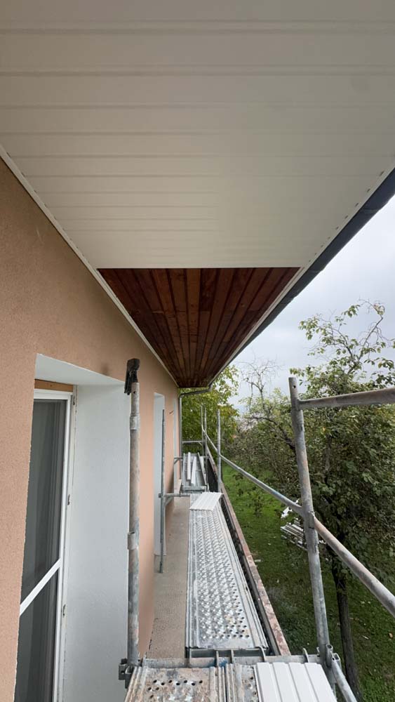 CjUKMVNuYXBjaGF0LzEzLjYyLjEuMCAoaVBob25lMTYsMTsgaU9TIDE4LjYuMjsgZ3ppcCkgAg==