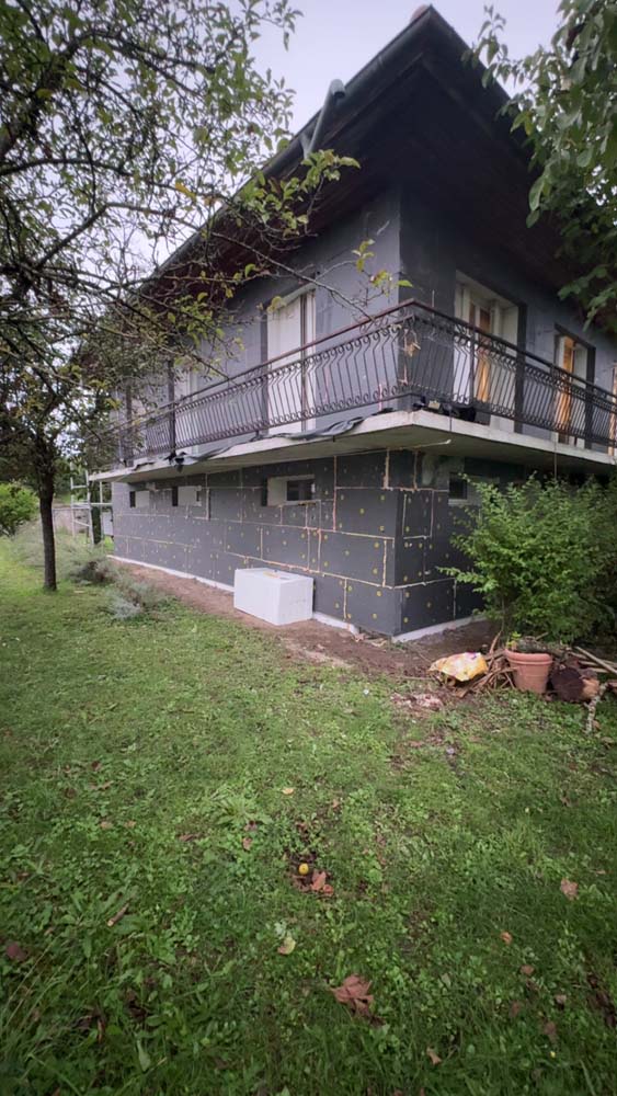 CjUKMVNuYXBjaGF0LzEzLjU5LjEuMCAoaVBob25lMTYsMTsgaU9TIDE4LjYuMjsgZ3ppcCkgAg==